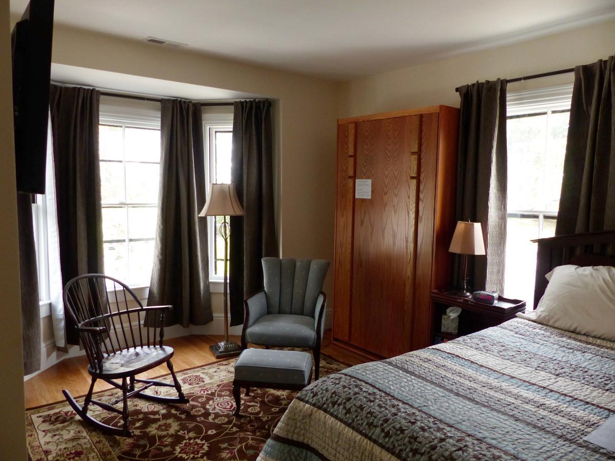 Davis Square Inn Somerville Bagian luar foto