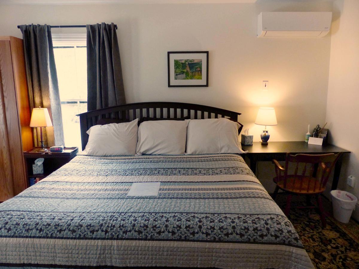 Davis Square Inn Somerville Bagian luar foto