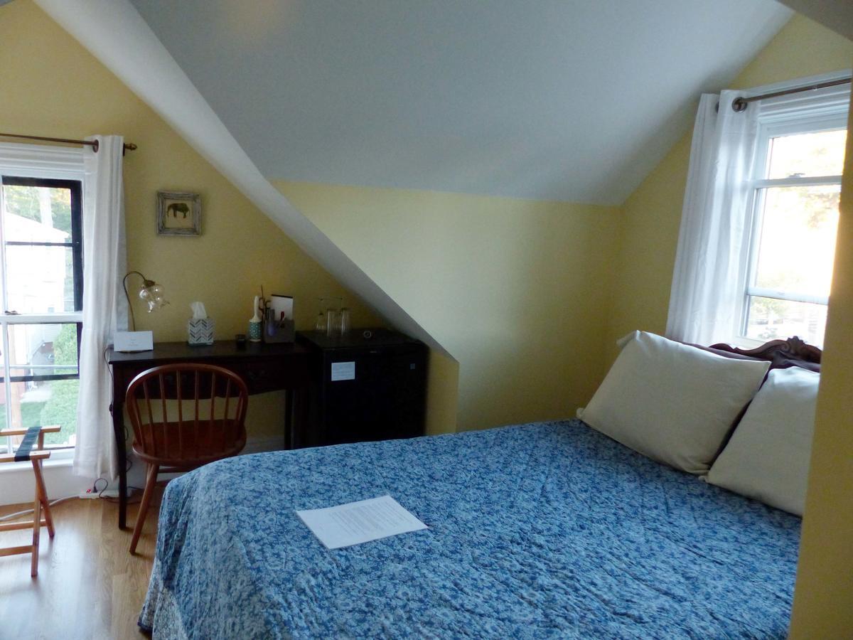 Davis Square Inn Somerville Bagian luar foto
